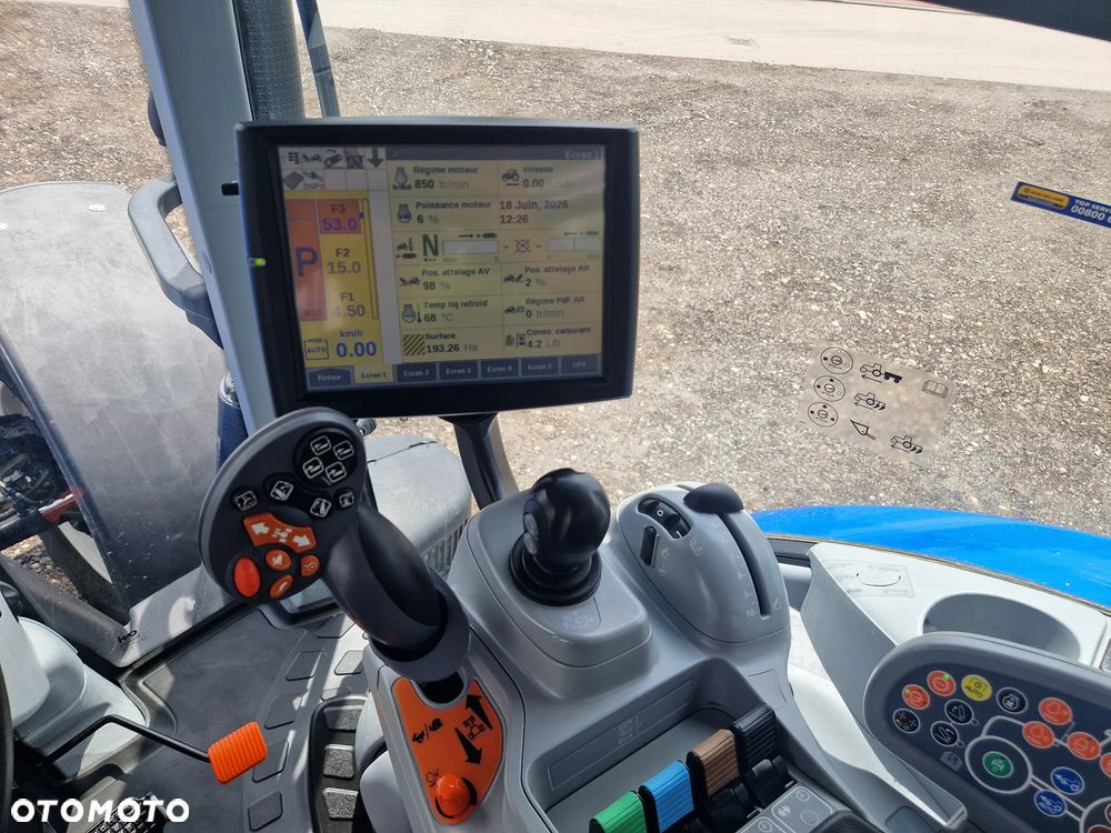 New Holland T7.245 AUTOCOMMAND PNEUMATYKA - 10