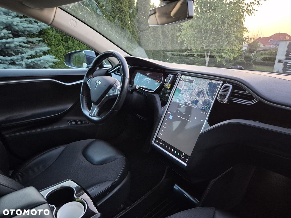 Tesla Model S 85D Allradantrieb - 9