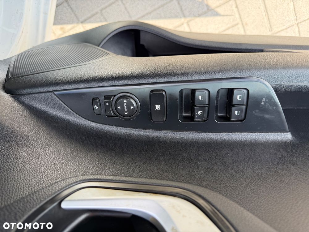 Kia Rio 1.2 Business Line - 13