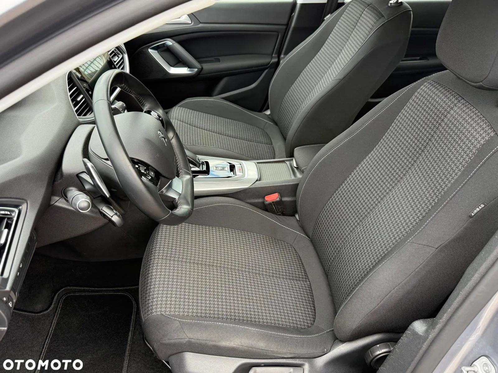 Peugeot 308 SW 1.5 BlueHDi Allure Pack S&S EAT8 - 33