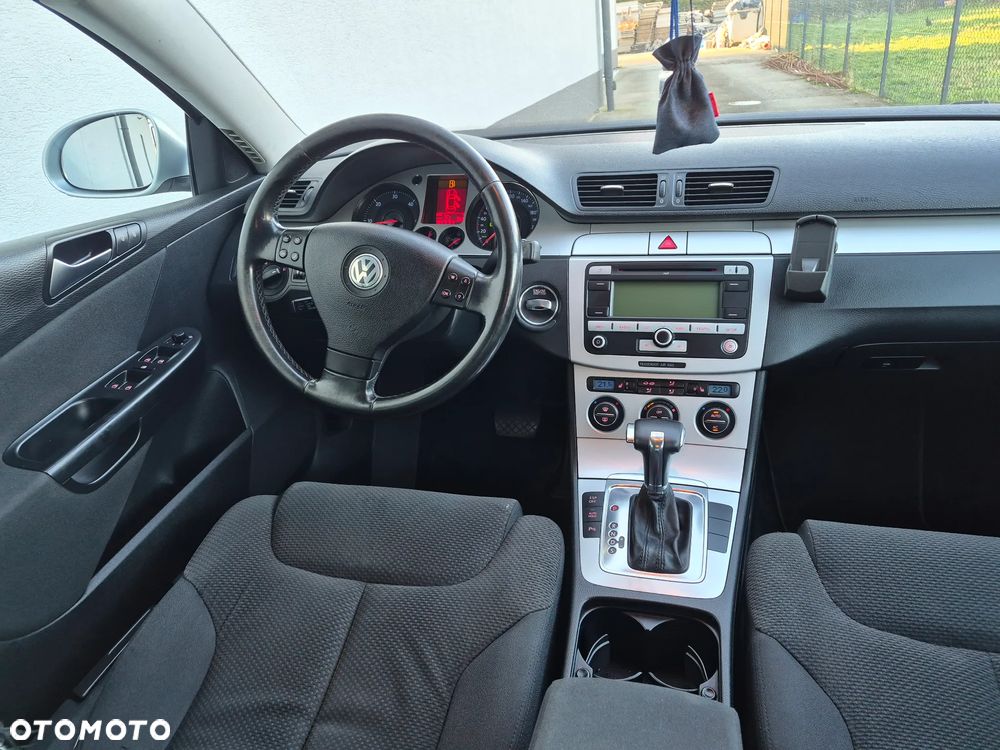 Volkswagen Passat 2.0 TDI DPF Comfortline DSG - 11