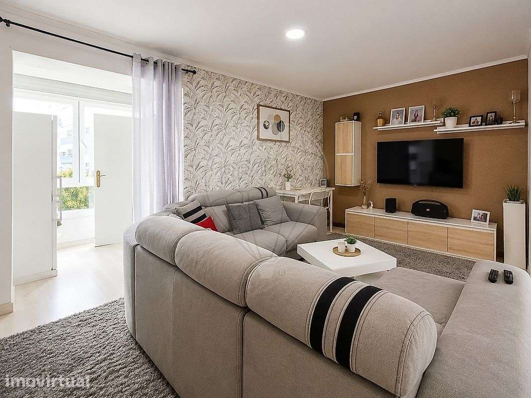 Apartamento T2 para venda em Sintra - Grande imagem: 2/15