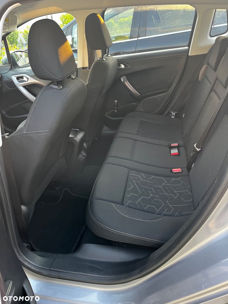 Peugeot 2008 1.6 BlueHDi Style - 10