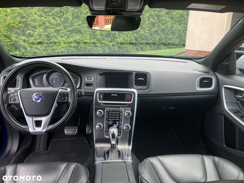 Volvo S60 T6 AWD Drive-E R-Design Momentum - 13