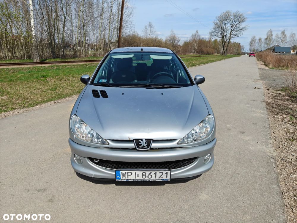 Peugeot 206 1.4 Trendy - 1