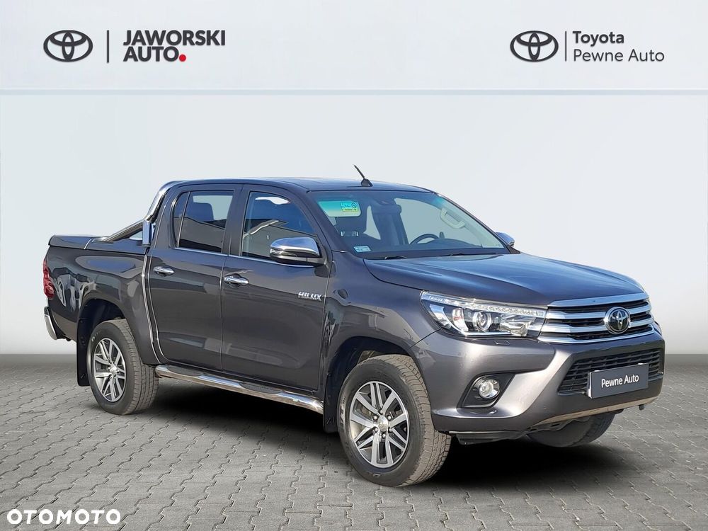 Toyota Hilux 2.4 D-4D Double Cab SR5 4x4 - 5