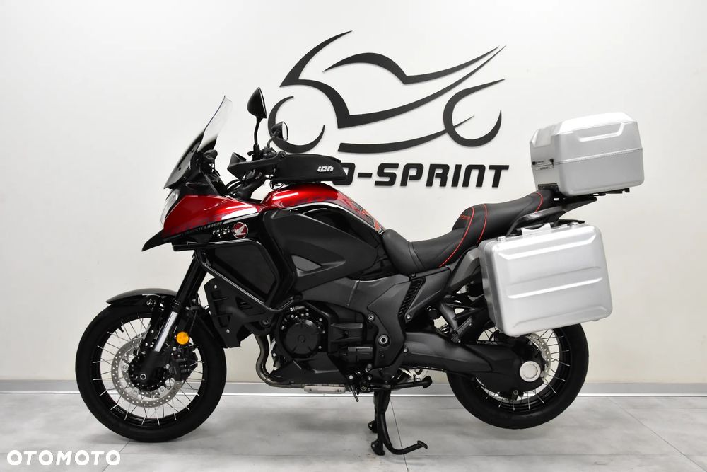 Honda VFR - 3