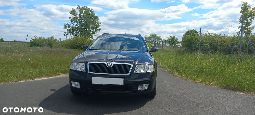 Skoda Octavia 1.6 Ambiente - 3