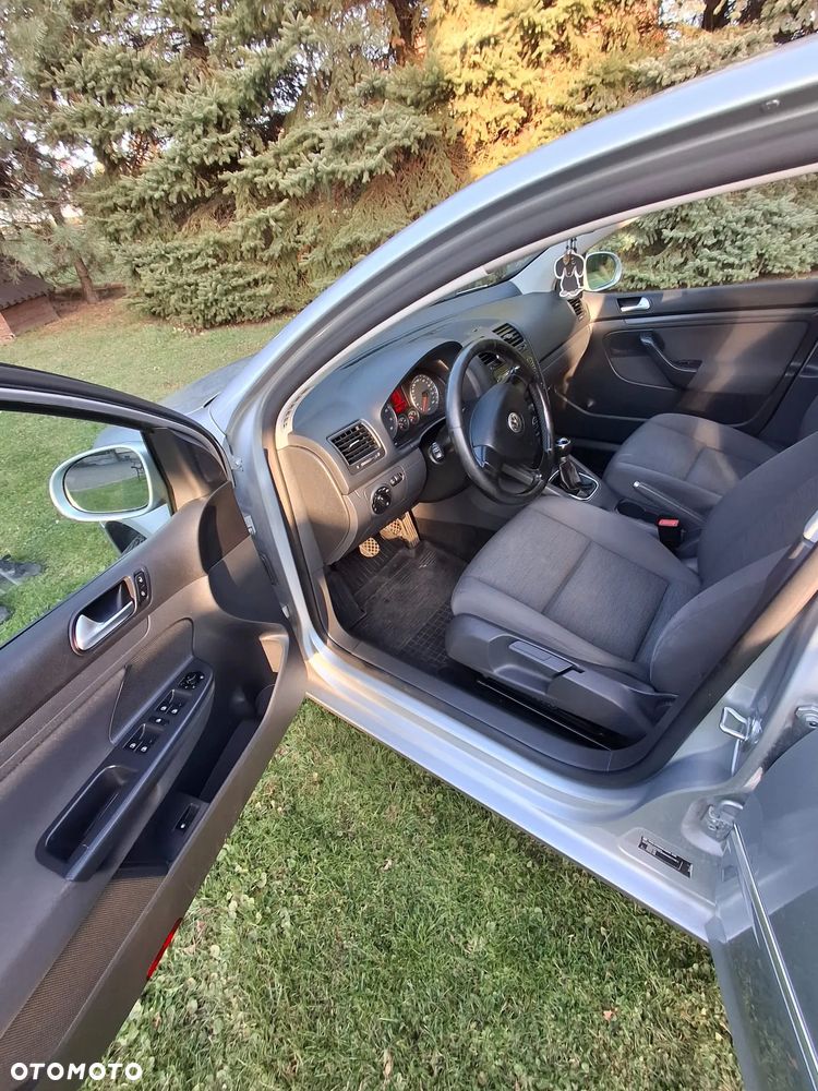 Volkswagen Golf - 14