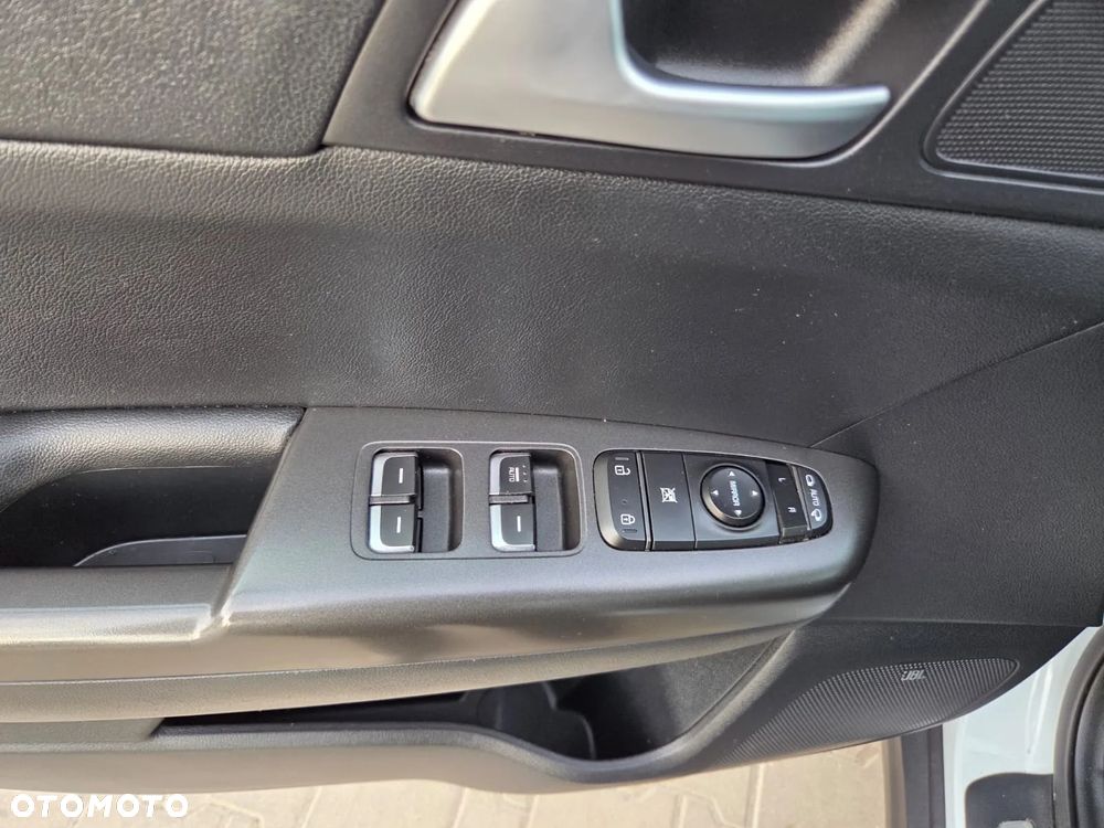 Kia Sportage 2,0 CRDI 2WD ISG Spirit - 10