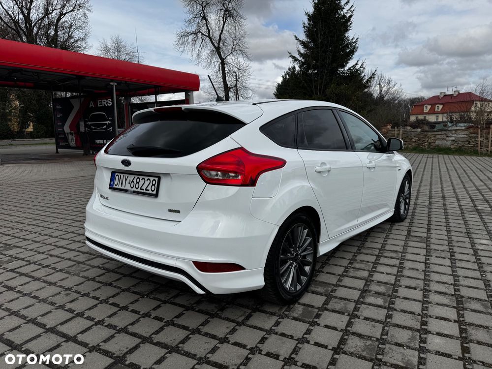 Ford Focus 1.0 EcoBoost Start-Stopp-System ST-LINE - 10