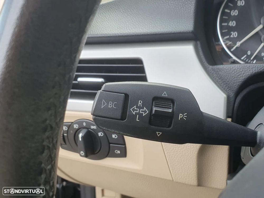 BMW 320 d Exclusive - 11