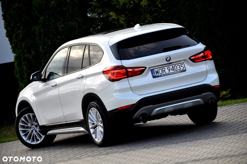 BMW X1 xDrive20d xLine - 17