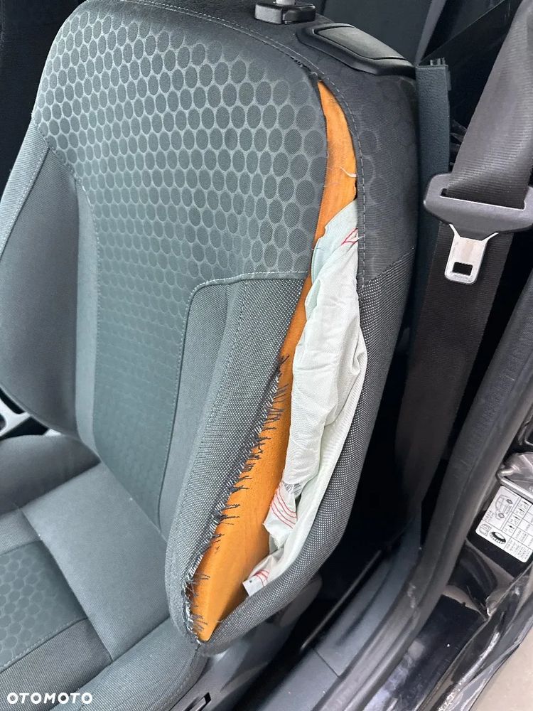 Ford Fiesta - 11