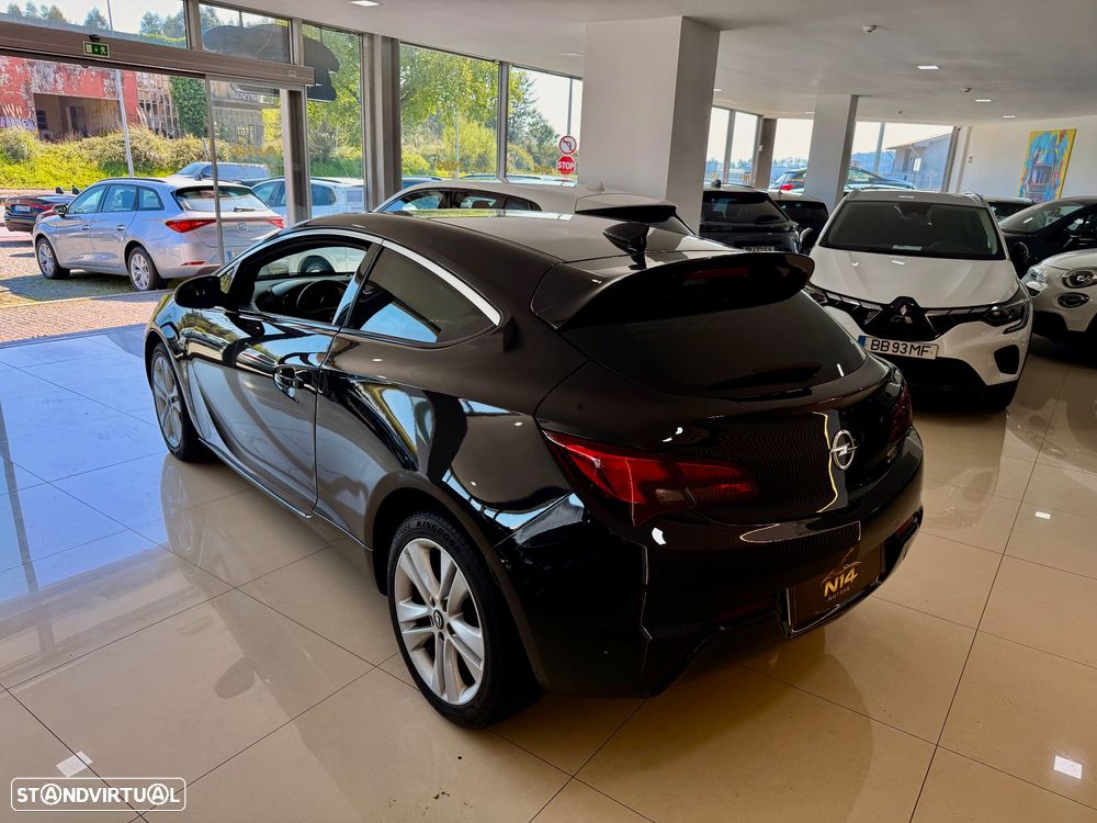 Opel Astra GTC 1.6 CDTi S/S - 4