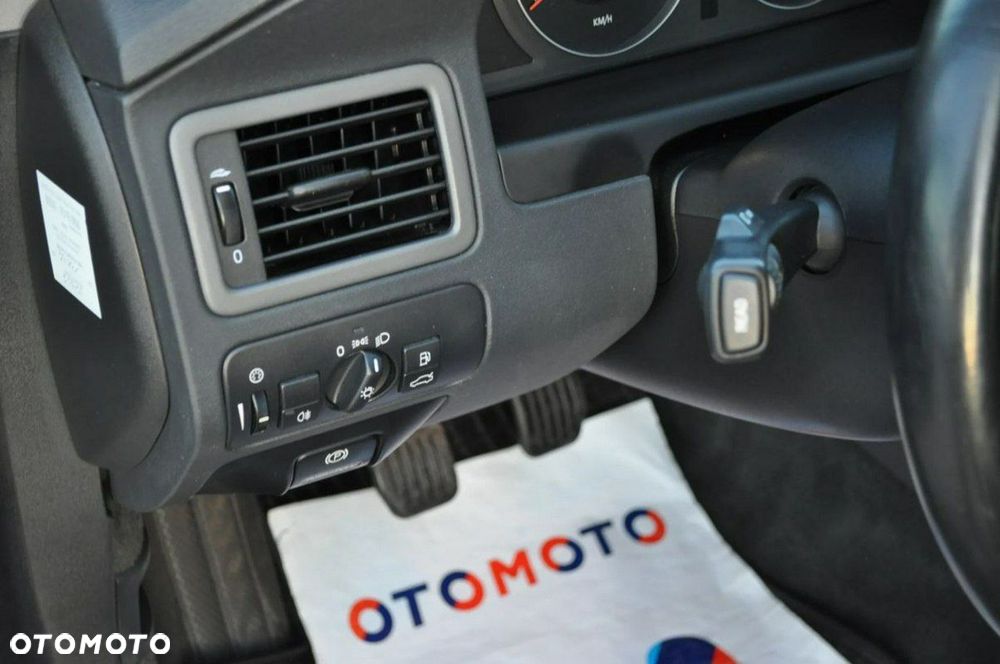 Volvo V70 2.0 - 23