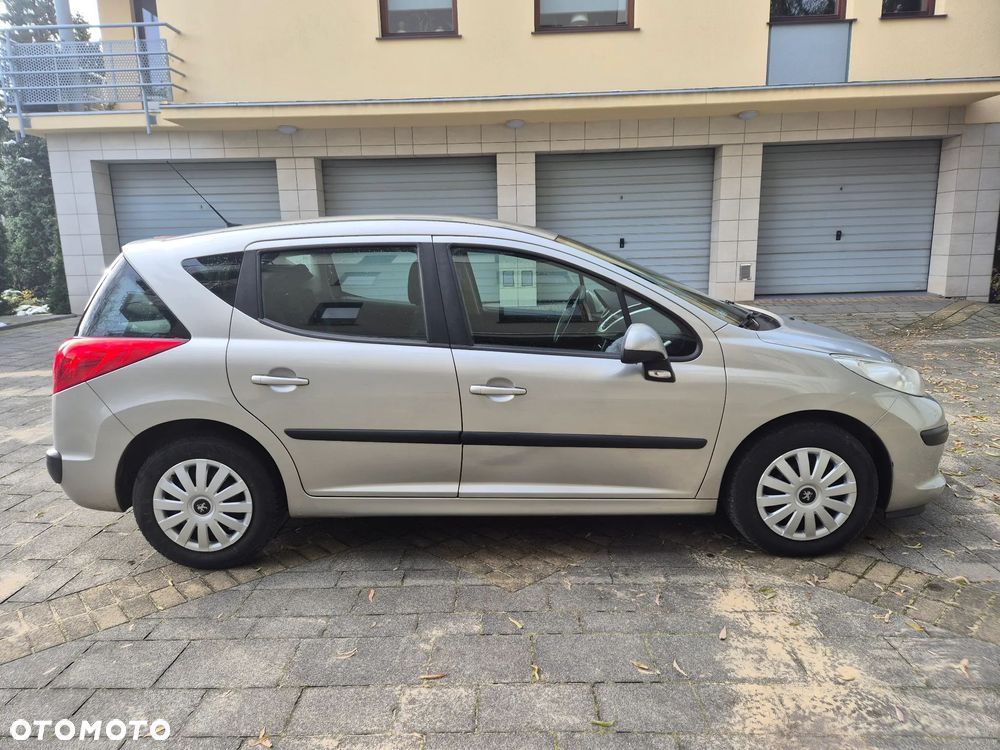 Peugeot 207 1.4 16V Presence - 8