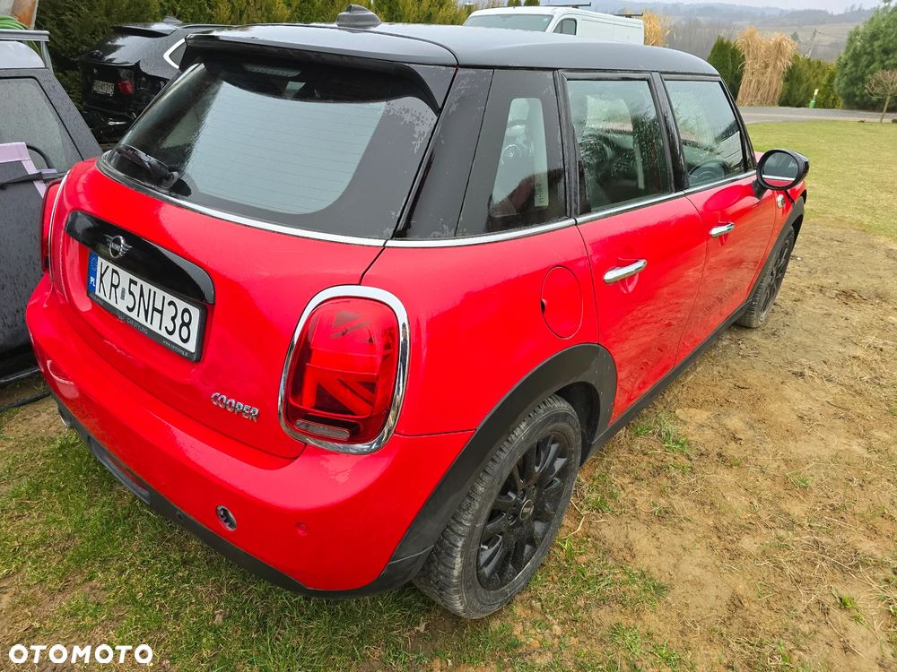 MINI Cooper Standard - 12