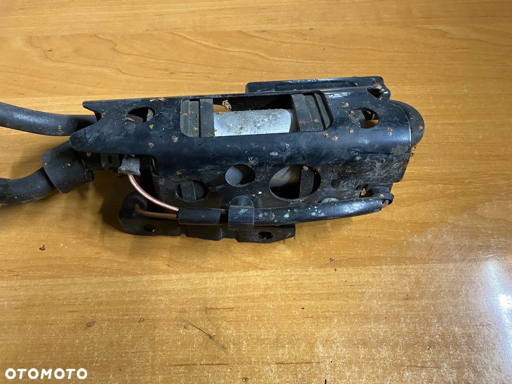 POMPA POMPKA PALIWA VW PASSAT B6 1K0127023J 5N0906129B - 2