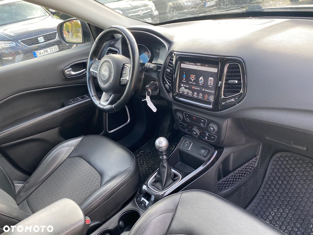 Jeep Compass 1.4 TMair Longitude FWD S&S - 23