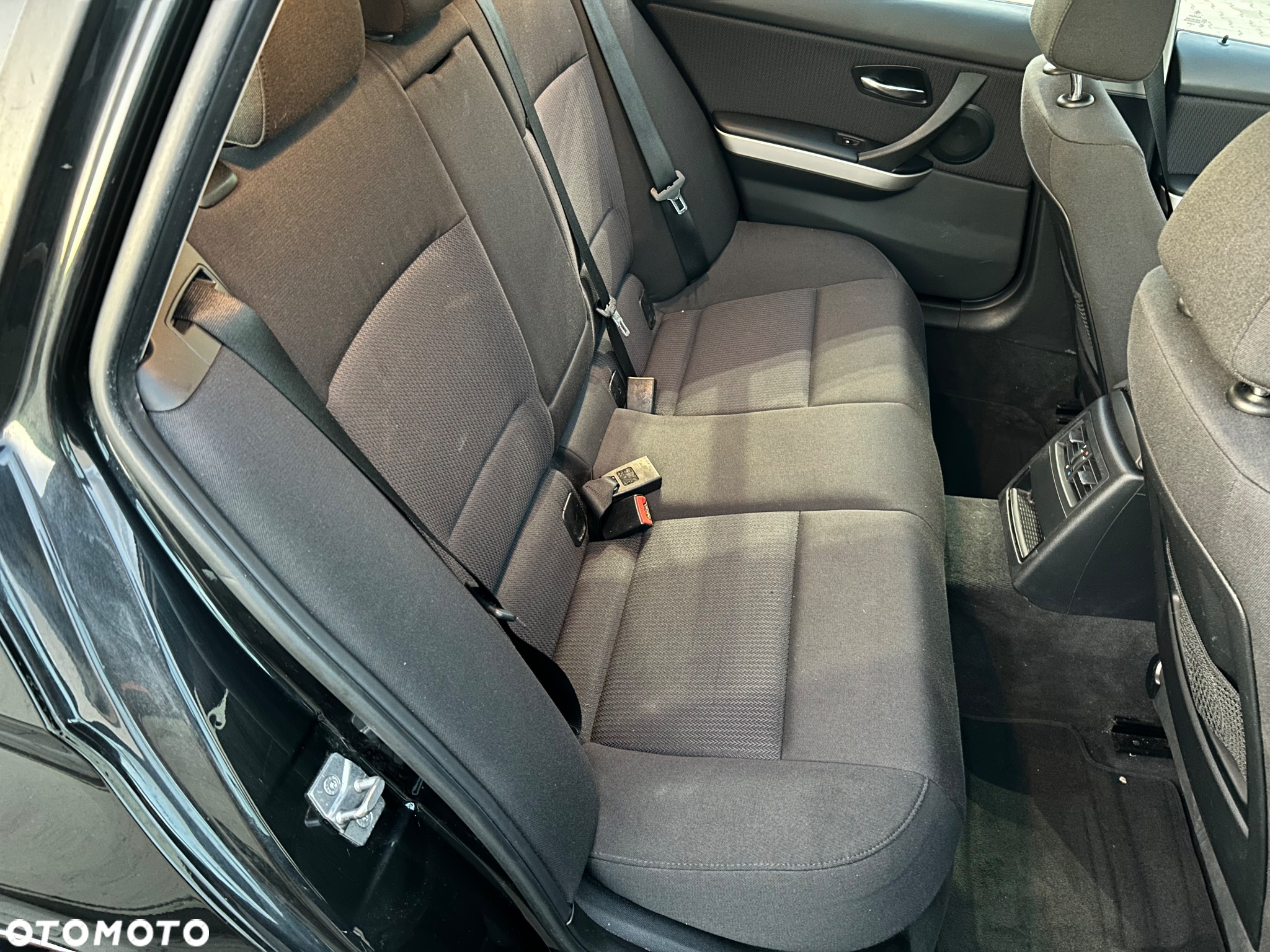 BMW Seria 3 320d DPF Touring - 25