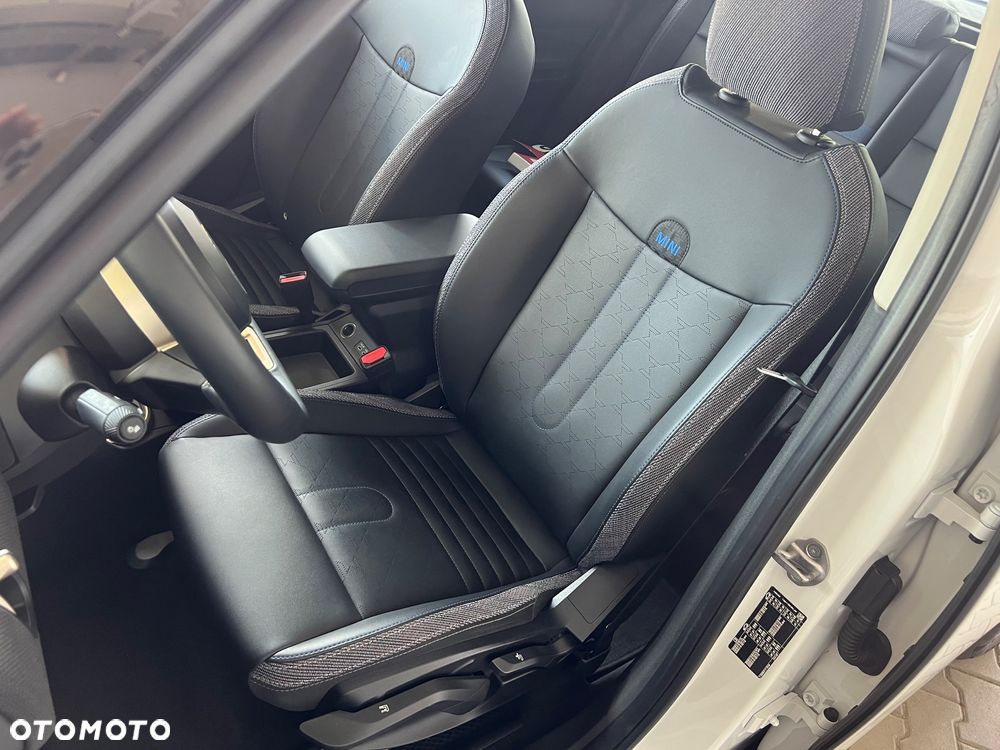 MINI Countryman C Classic Trim - 31