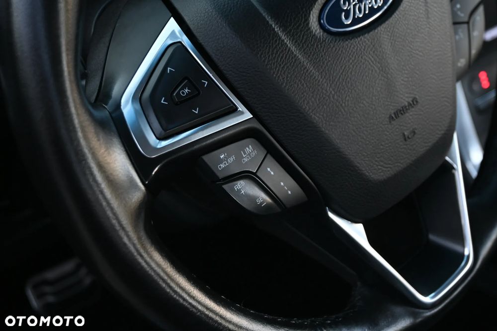 Ford Edge 2.0 EcoBlue Twin-Turbo 4WD ST-Line - 36