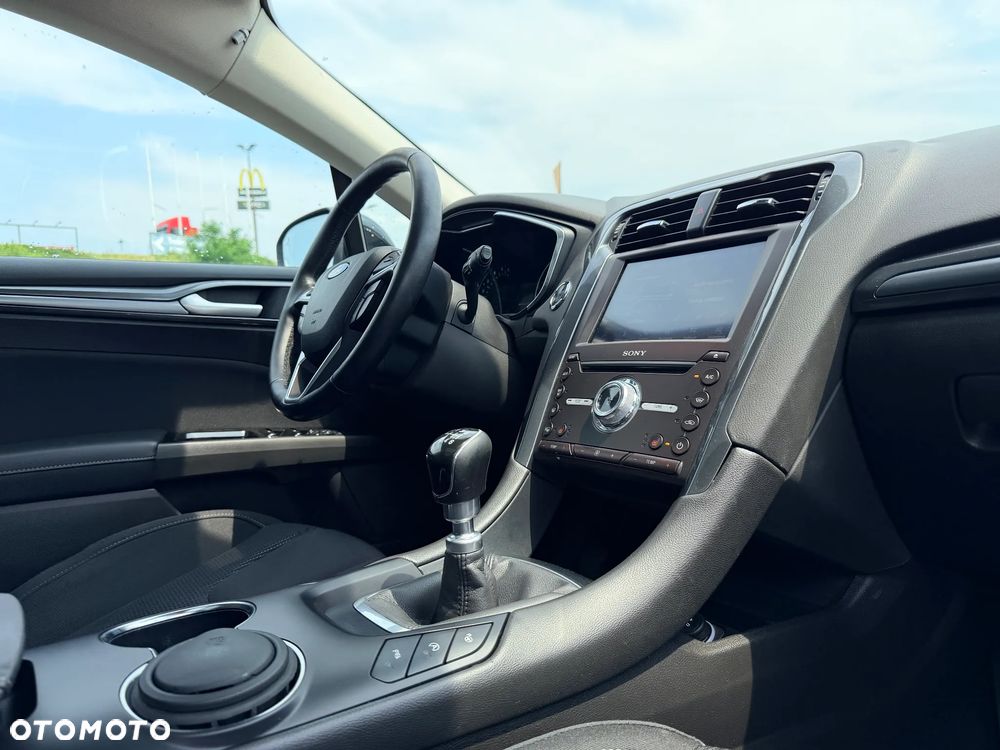 Ford Mondeo 2.0 EcoBlue Titanium - 22