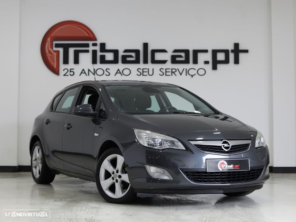 Opel Astra 1.4 Cosmo - 1