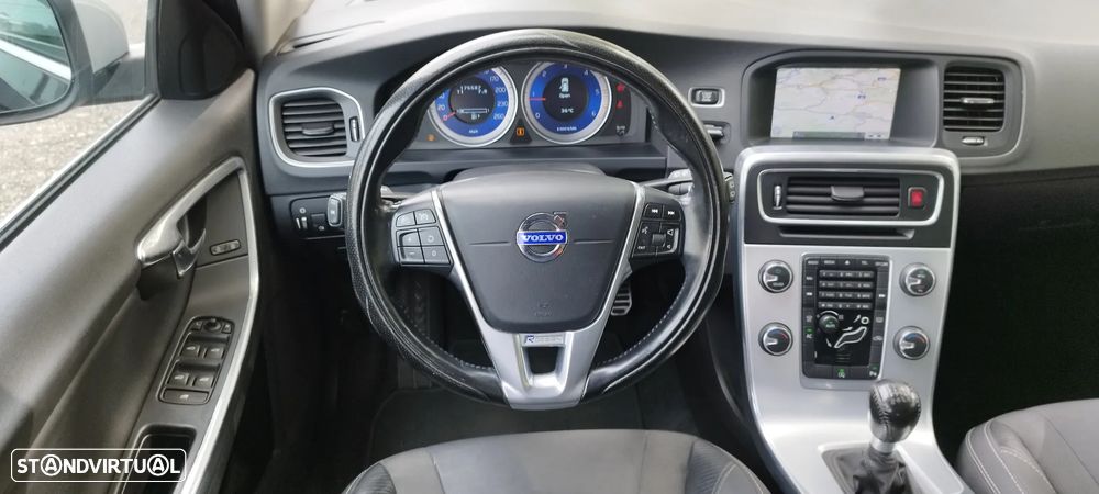 Volvo V60 2.0 D3 R-Design Momentum - 20