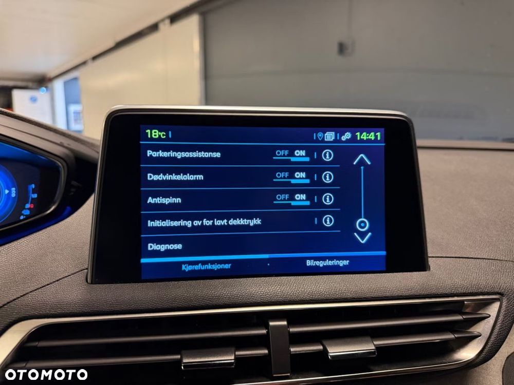 Peugeot 3008 1.6 PureTech Hybrid4 PHEV Allure S&S EAT8 - 19