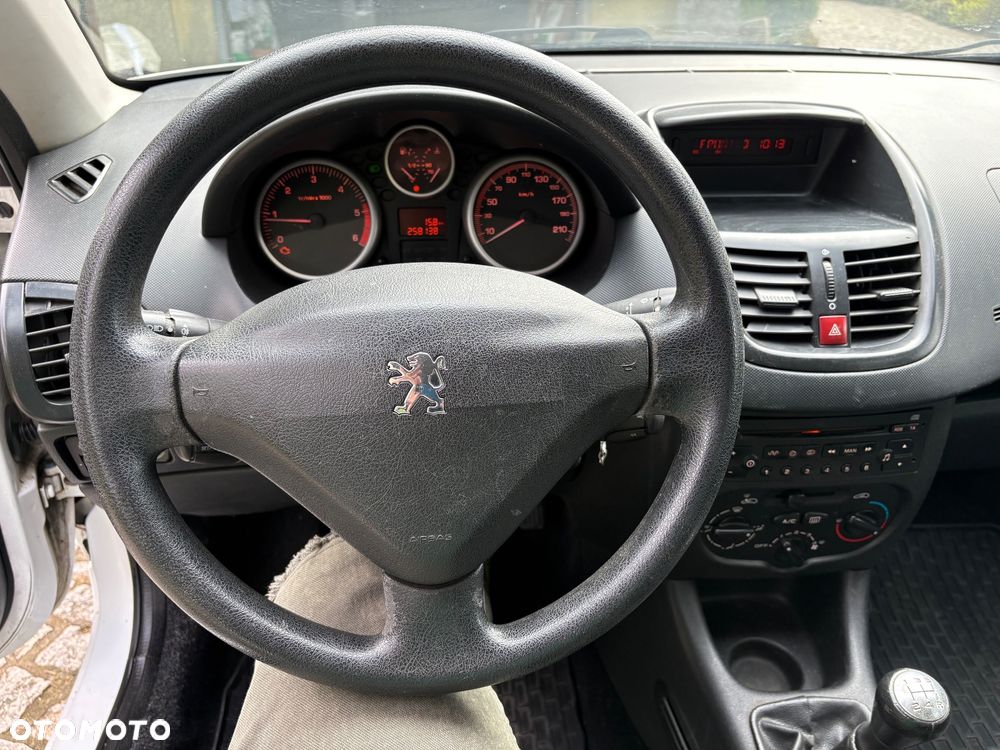 Peugeot 206 plus 1.4 HDI Presence Euro5 - 8
