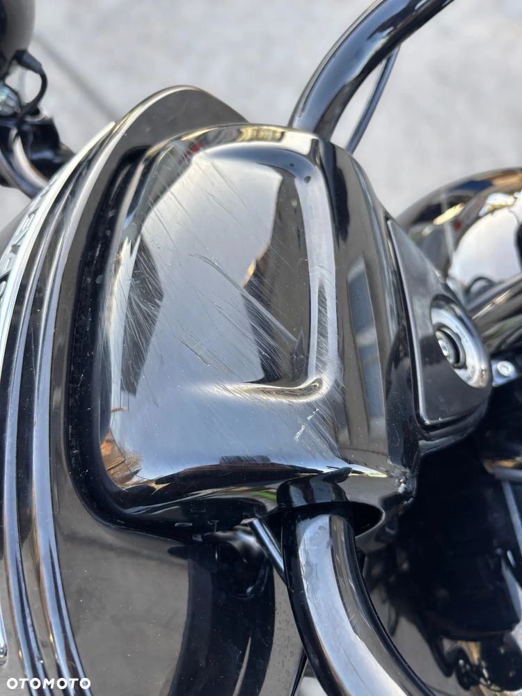 Harley-Davidson Trike Freewheeler - 21