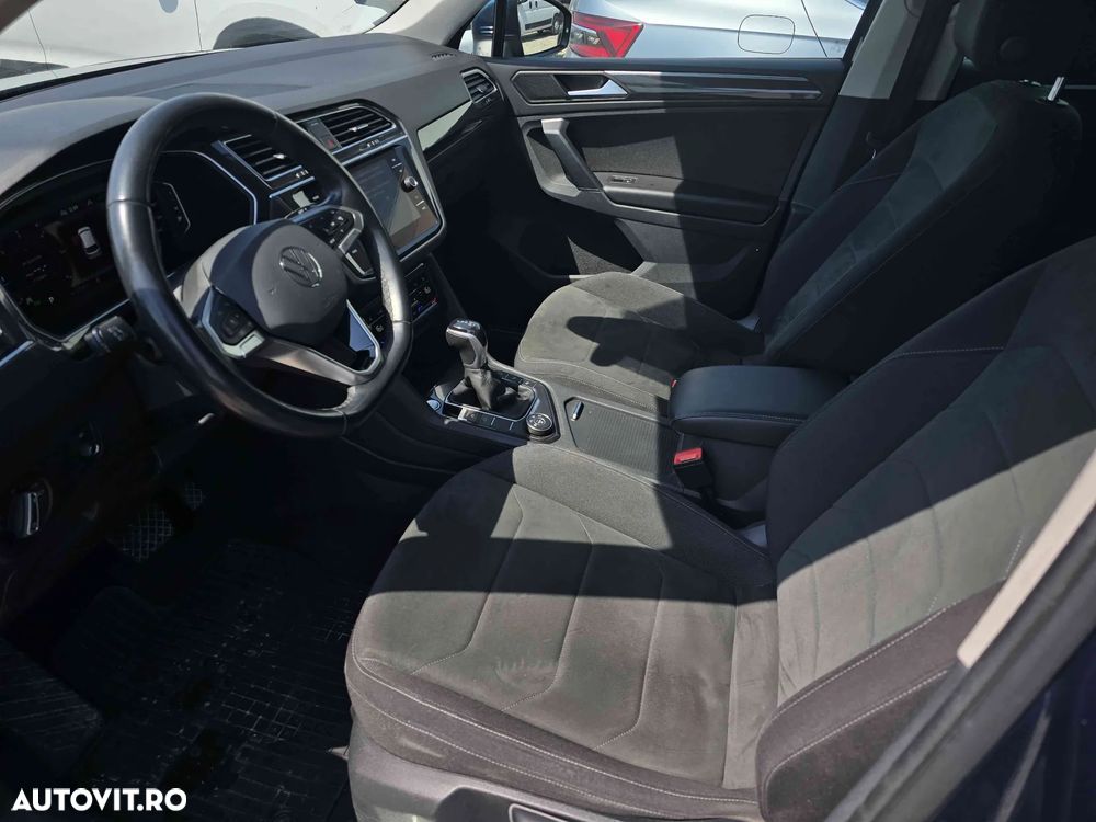 Volkswagen Tiguan - 9