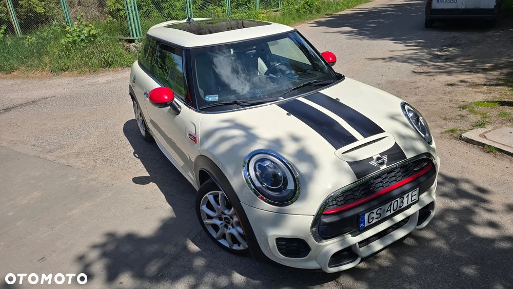 MINI Cooper John Works - 4