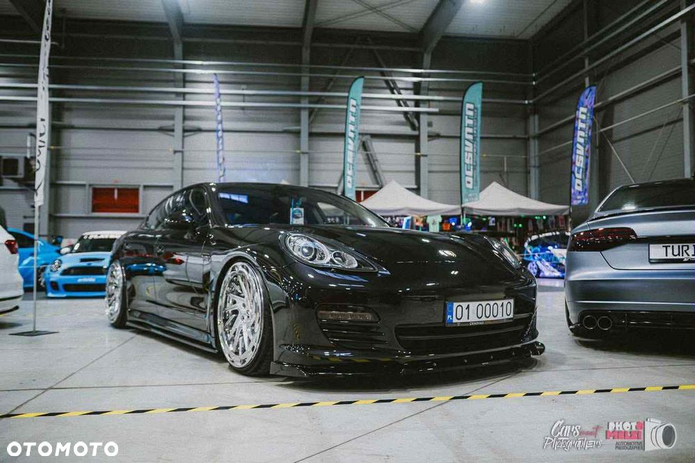 Porsche Panamera 4S - 24