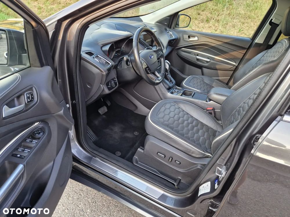 Ford Kuga - 10