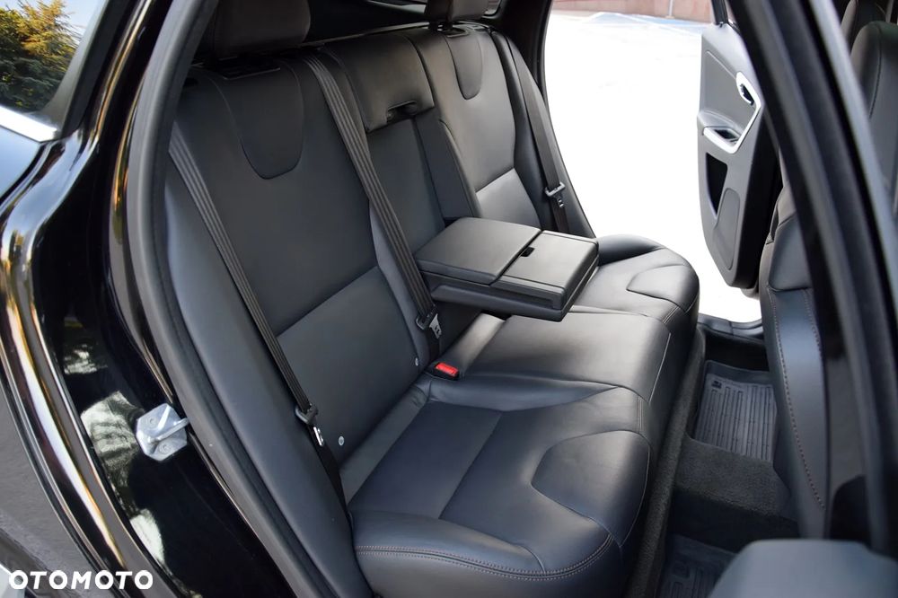 Volvo XC 60 D5 AWD Summum - 23