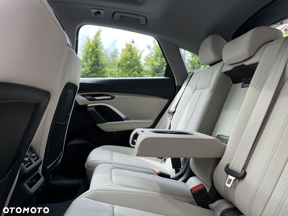 Audi Q5 Sportback - 22