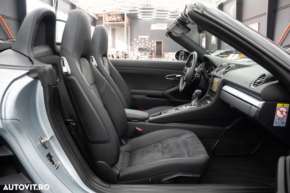 Porsche Boxster 718 PDK - 13