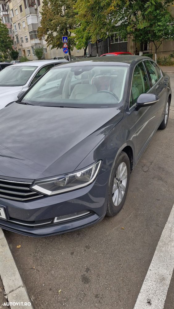 Volkswagen Passat 2.0 TDI DSG Comfortline - 11