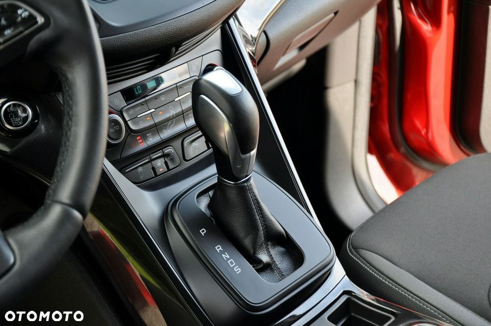 Ford Kuga - 34