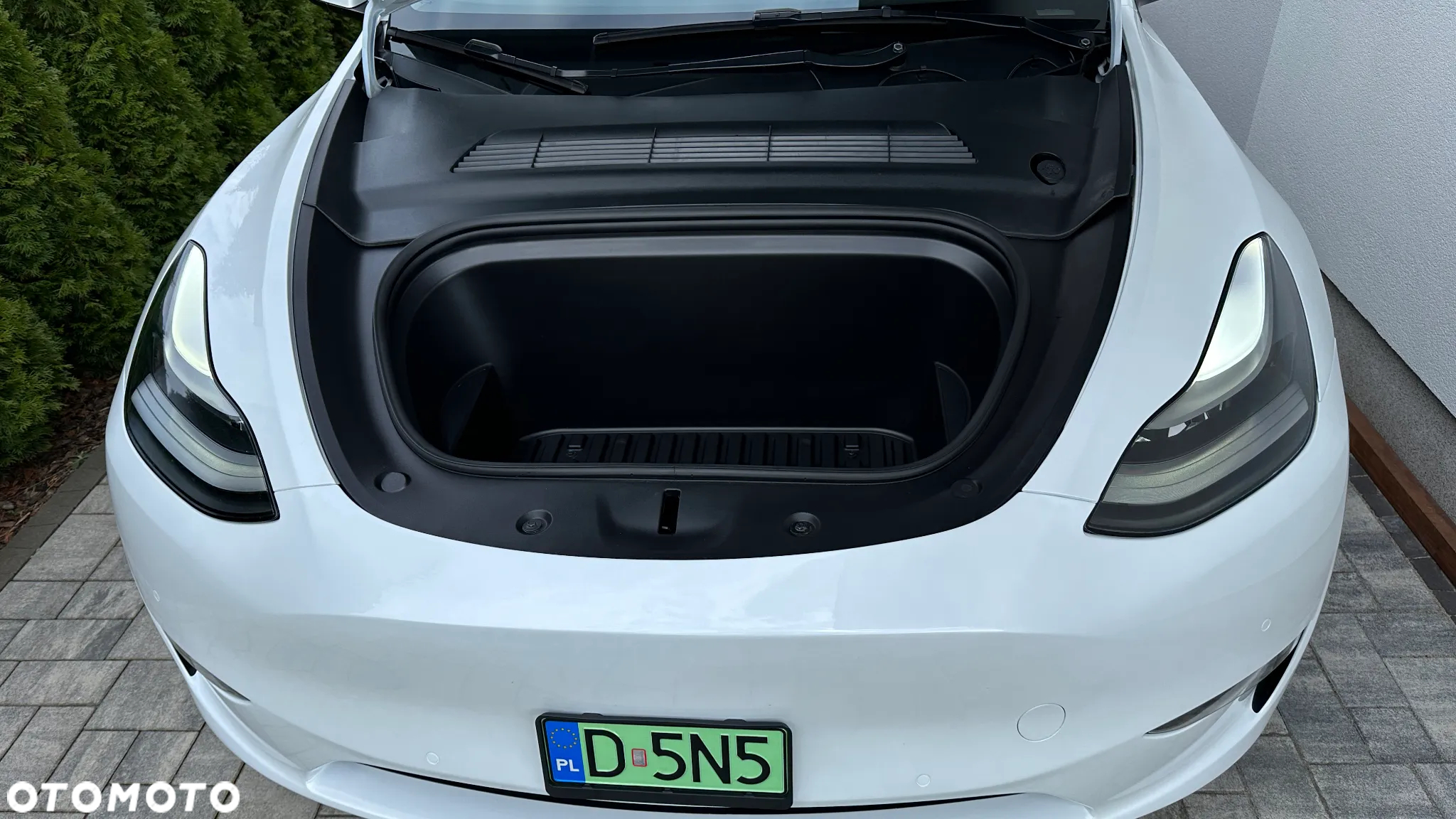 Tesla Y Model Performance Dual Motor AWD - 3