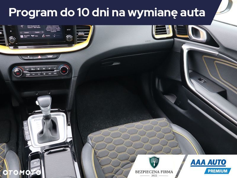 Kia XCeed - 10
