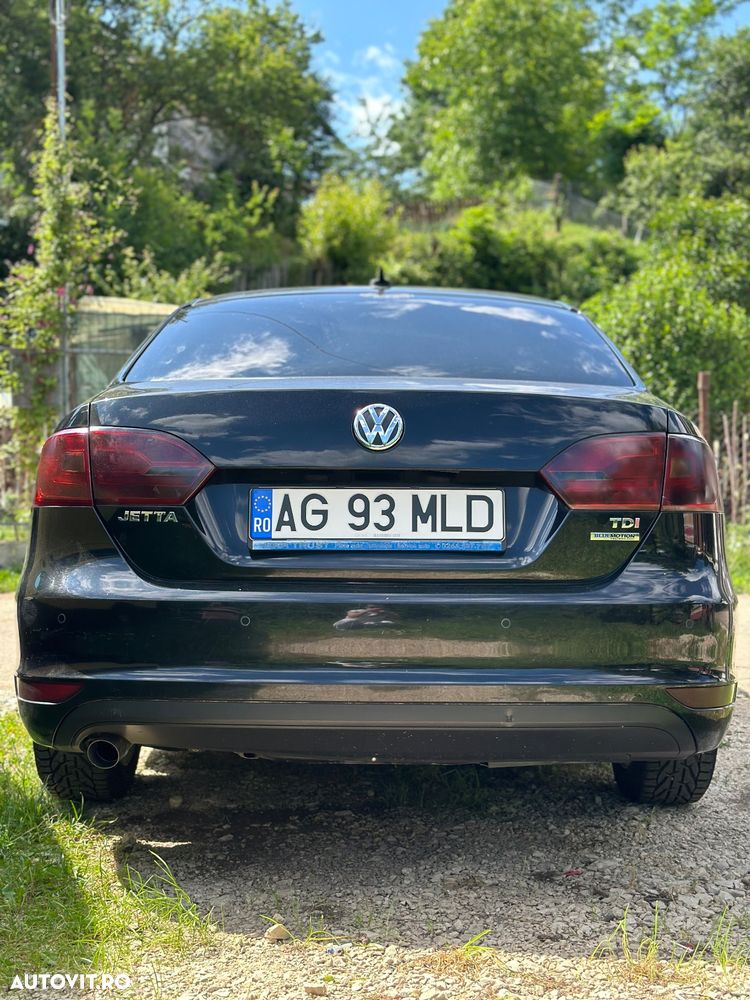 Volkswagen Jetta - 13