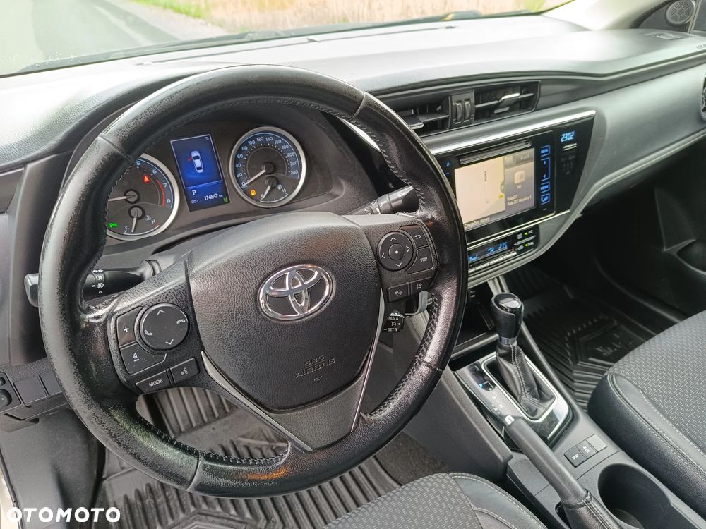 Toyota Corolla 1.6 Prestige MS - 23