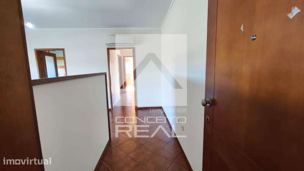 Apartamento T2 - Meixomil - P. Fereira - P/ Habitar - Grande imagem: 4/18