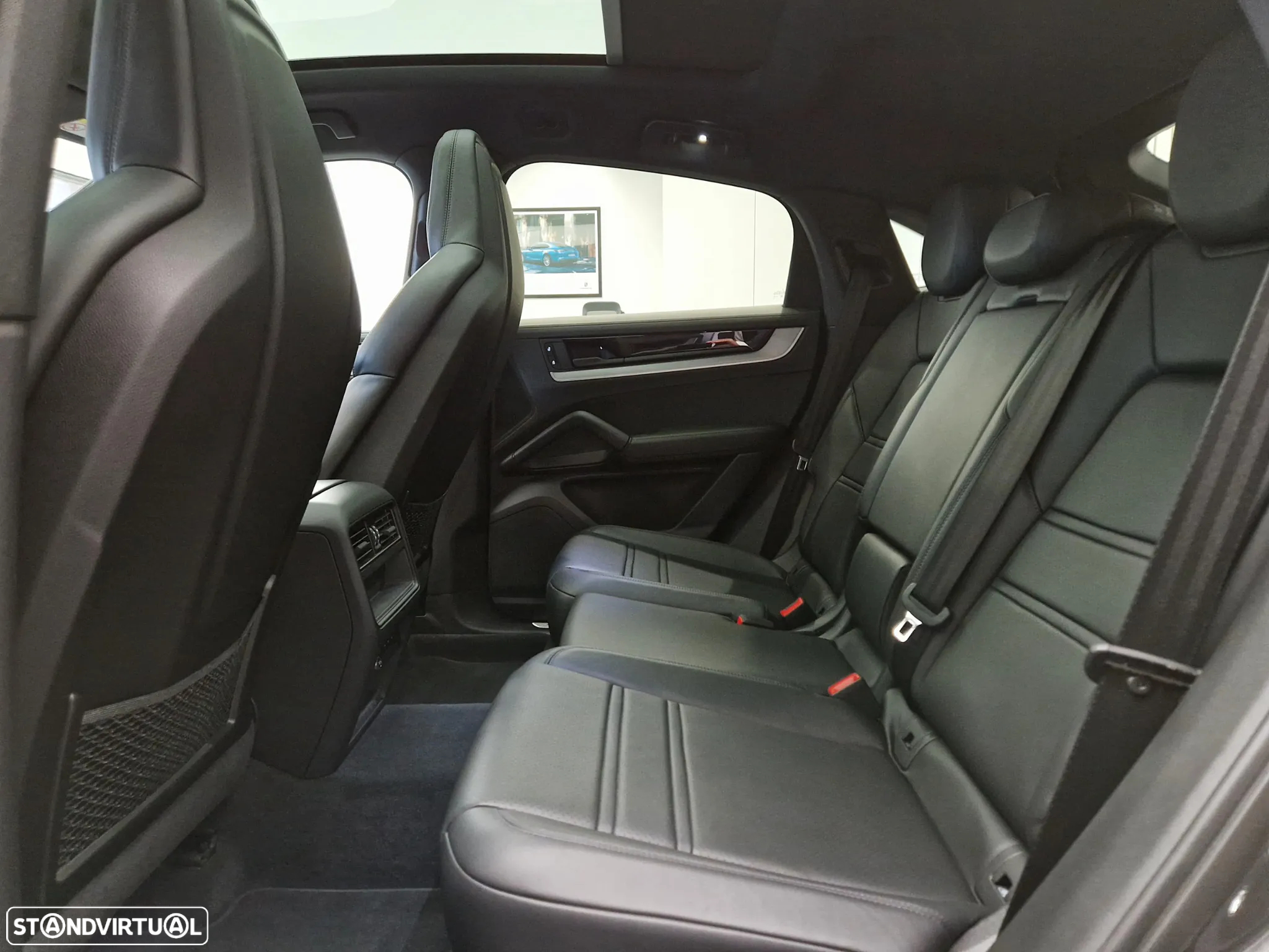 Porsche Cayenne Coupé E-Hybrid - 34
