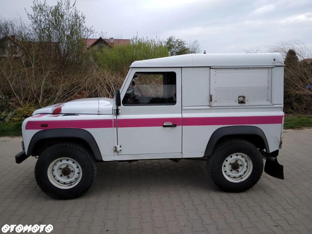Land Rover Defender 110 2.2 TD4 E - 18