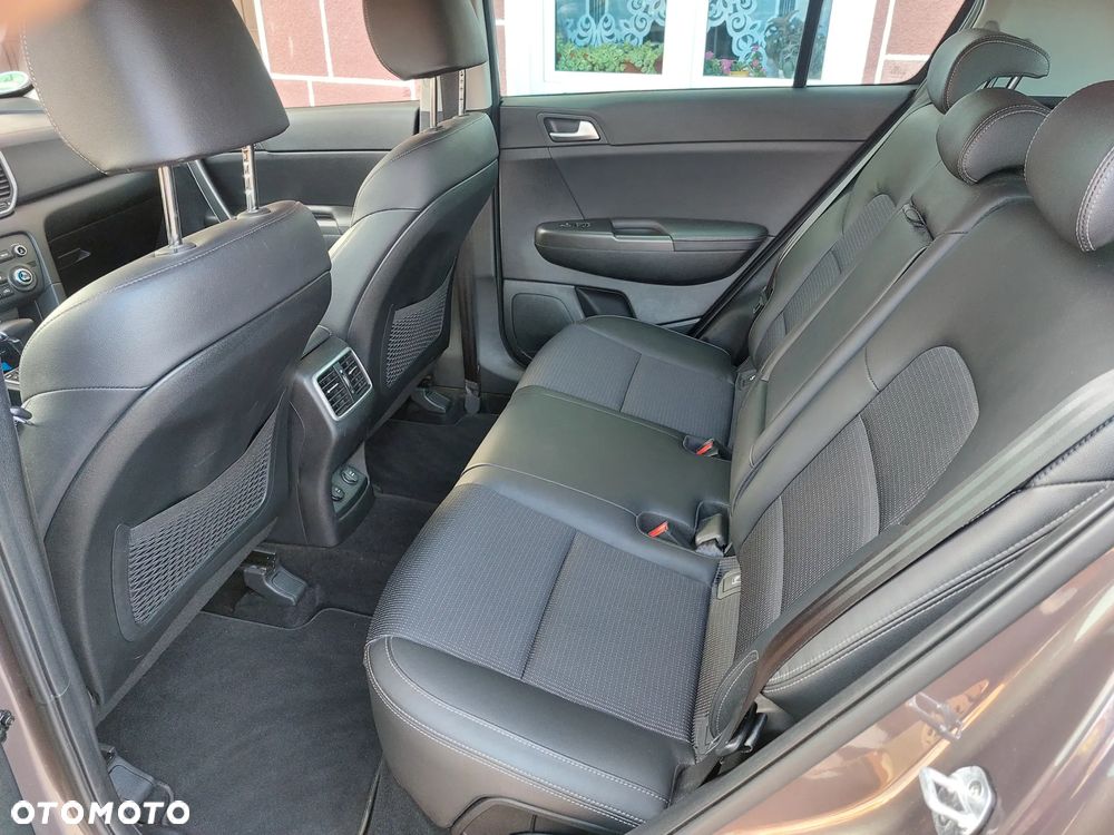 Kia Sportage 1.6 T-GDI 2WD DCT SPIRIT - 11